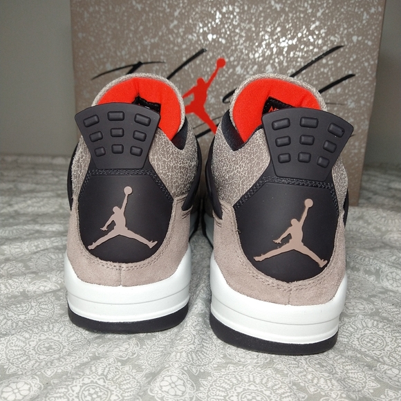 SOLD     NEW AIR JORDAN 4 RETRO TAUPE HAZE - Picture 4 of 7